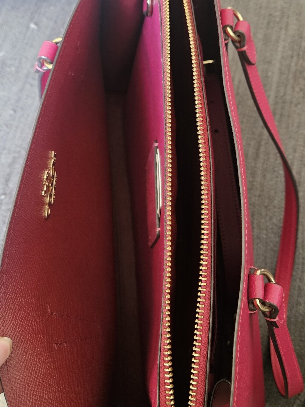 Coach Burgundy Shoulder Bag - Picture 4 of 6